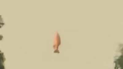 u/Xx9910911xX "What is this?". Early Sept. 2025. (Frame by Frame)
