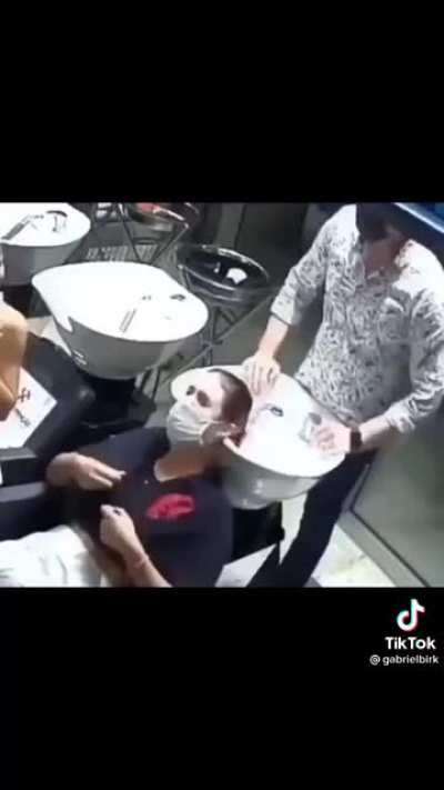 Coloca essa cabe&ccedil;a a&iacute;