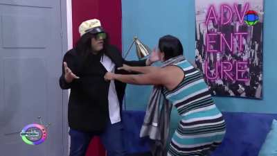 Brenda Mejia-Sang (La Opci&oacute;n 13 - Telemicro Canal 13) 