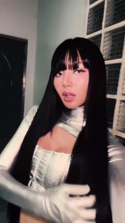 Lisa • Rockstar