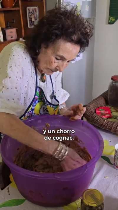 Élida, de 100 años, te enseña a hacer Budín Irlandés 🍮