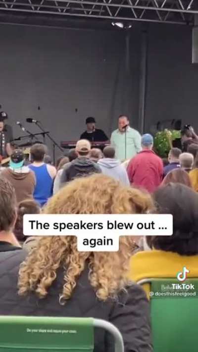 Steve Harwell from Smash Mouth has lost it