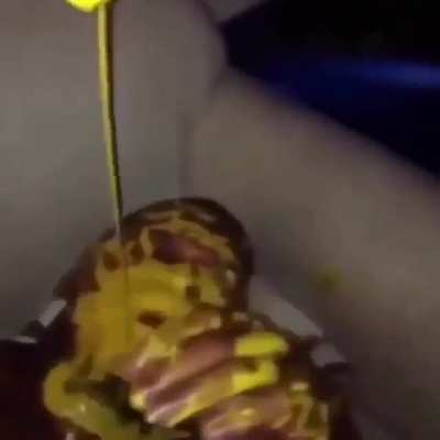 Straight vibing in da mustard