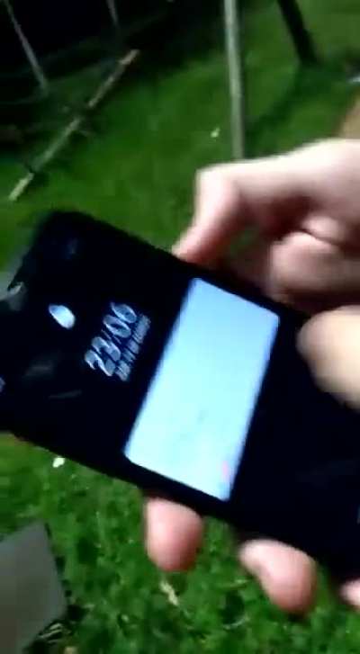 Umild desvendando a lenda do homem das car&ccedil;a erguida