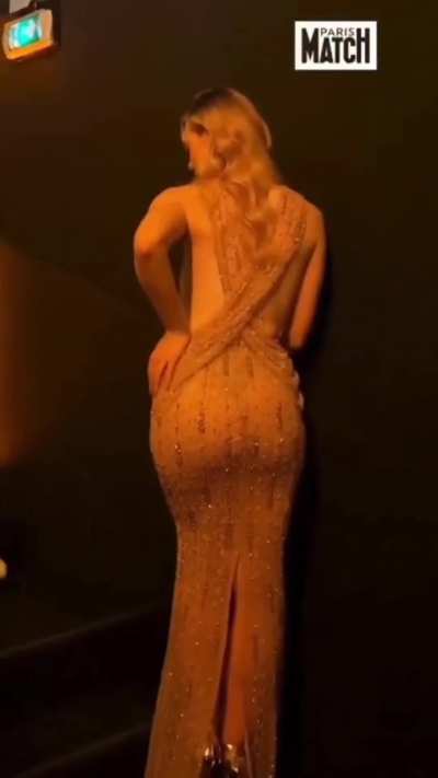 Elle Fanning 