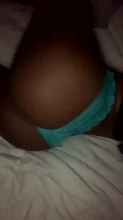 Sometimes I wish you was on the side while I do this