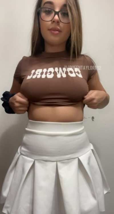 Always embarrassed to post my small boobs ... but i hope they can make a few of you happy [Reveal]