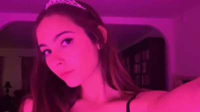 Hi Haley Purple Tint Edition &theta;&alpha; &pi;&rho;έ&pi;&epsilon;&iota; &nu;&alpha; &epsilon;&sigma;&tau;&iota;ά&sigma;&alpha;&tau;&epsilon; ώ&sigma;&tau;&epsilon; &nu;&alpha; &mu;&pi;&omicron;&rho;έ&sigma;&omicron;&upsilon;&mu;&epsilon; &nu;&alpha; &delta;&omicron;ύ&mu;&epsilon; &tau;&alpha; &beta;&upsilon;&zeta;&iota;ά &sigma;&alpha;&sigmaf;