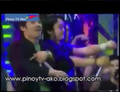 siya pala si...
