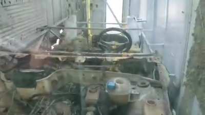 Look at this Kombi, it looks like it's overturned but it's not...