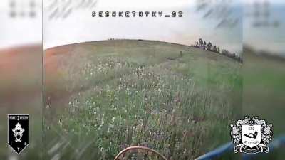 UA 92nd Assault Brigade’s 1st Assault Battalion initiated a foot chase between a Russian soldier and one of the group’s FPV strike drone, with the drone ultimately winning the contest. Published July 10, 2024