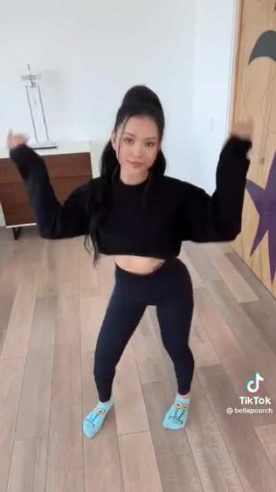 Bella🍑