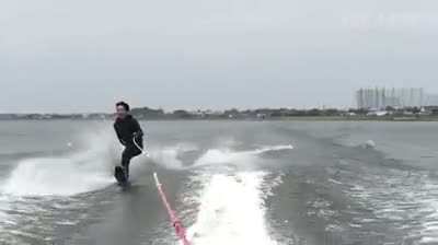 Aquatic nut shot