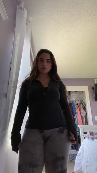 @girlnamedcaitlin I think she took this one down
