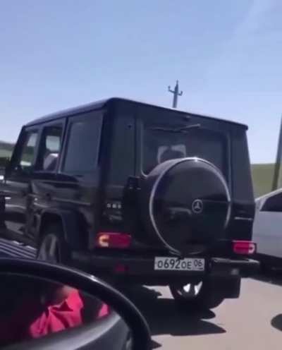 Mercedes-Benz vs Mercedes-Benz