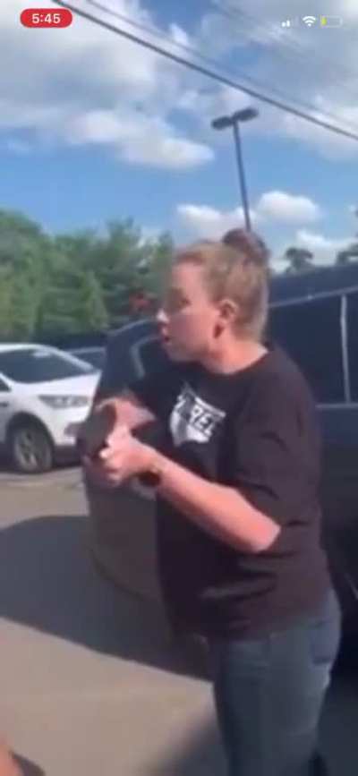 A video of a woman pulling a gun was posted here. Not saying she was right but here&rsquo;s the ACTUAL confrontation. Don&rsquo;t believe the first thing you see