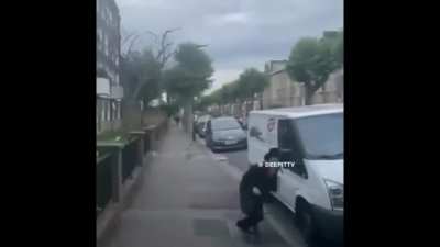 Seagulls Attacking A Jew