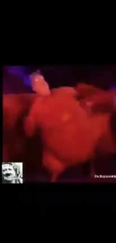 😳