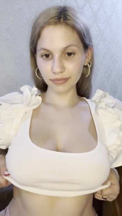 natural latina boobs are the best, agree? [drop]