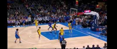 [Highlight] Josh Giddey with the precise bounce pass
