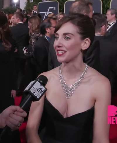 Alison brie