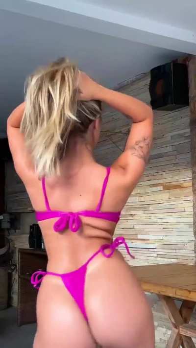 MARY BORGES 