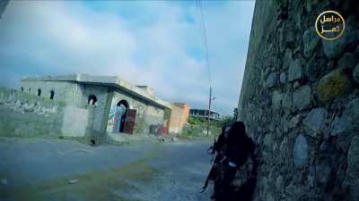 [URBAN COMBAT] Video message from Anṣār al-Sharī&rsquo;ah in the Arabian Peninsula: &ldquo;Targeting and Clearing Sites Manned By the Ḥūthīs &ndash; Wilāyat Ta&rsquo;iz&rdquo;