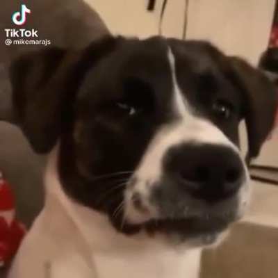 😐