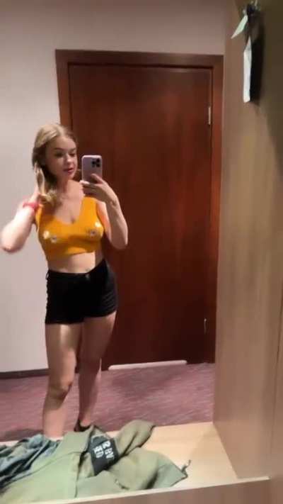 Julia Wr&oacute;blewska 
