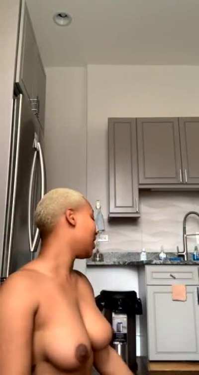 😩