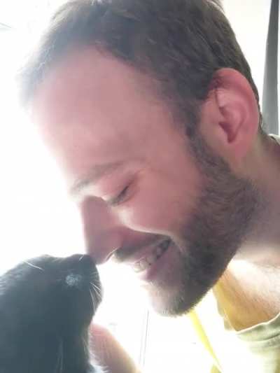 She gets a kiss, I get a lick &hearts;️