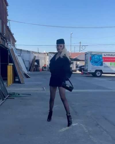 Anya super model