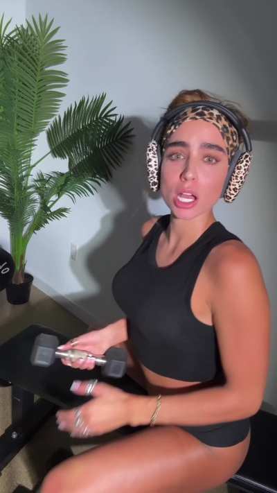 Bench Booty Shorts - Tiktok October 2025