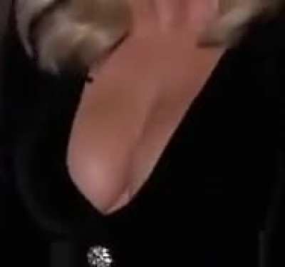 Brie Larson Loop