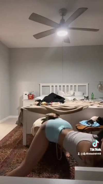 bhad bhabie ass jiggles