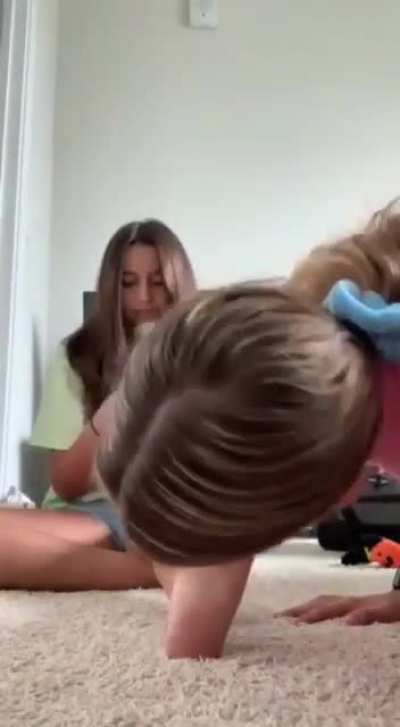 @slapsiez on tele gram to view more amateur content just like this (PSA i don&rsquo;t do trades, and it does cost!) i have over 1,000+ amateur feet videos d m @slapsiez :)
