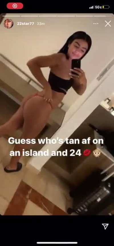 Love her ass 😍