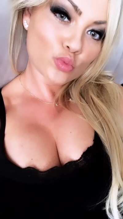 Ellen Rocche