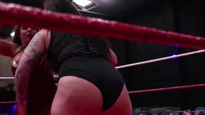 Her wrestling attire betrayed her 🍑 that night! (Lana Austin)