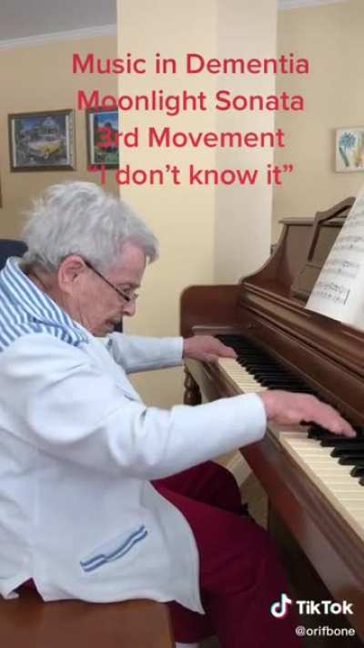 The way this ladies brain works. &ldquo;I don&rsquo;t know it&rdquo; 🎶