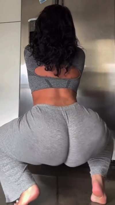 Booty Waves🤤