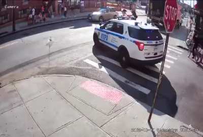 Who cares police are in the middle of intervention I want to walk wherever I want.