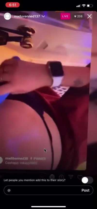 ️ ️she&rsquo;s live rn