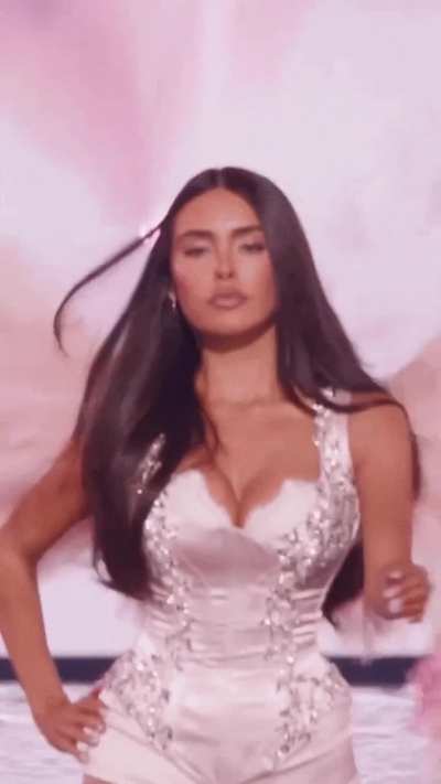 Madison Beer