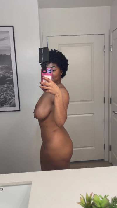Ur afro ebony queen is here