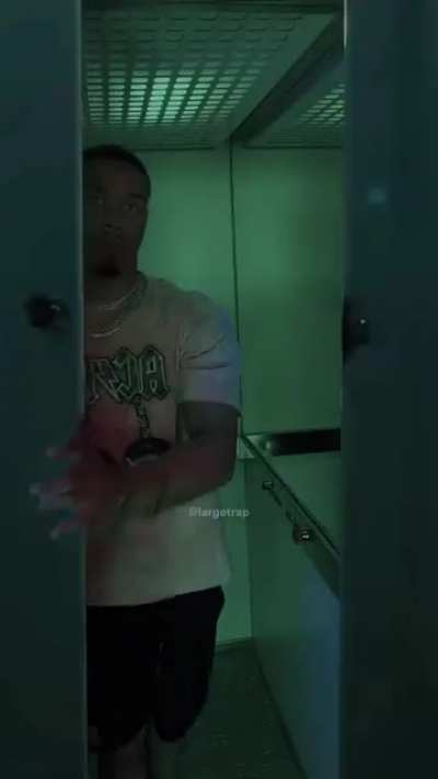 😁