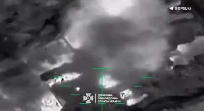 Thermal footage from the Ukrainian Border Guard Service's "Fenix" unit shows a heavy "Vampire" drone strike. The explosion sent a Russian soldier flying.