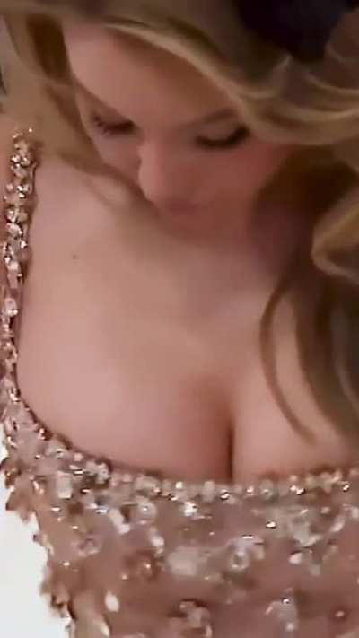 Sydney Sweeney at met gala