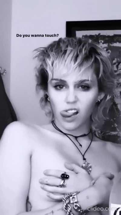 Miley Cyrus is such a little skank. She needs to service every single one of us with her fuckholes.
