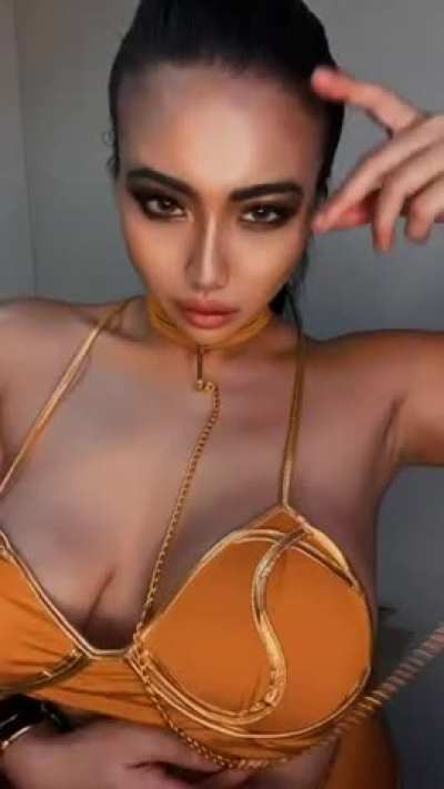 slave leia by aria